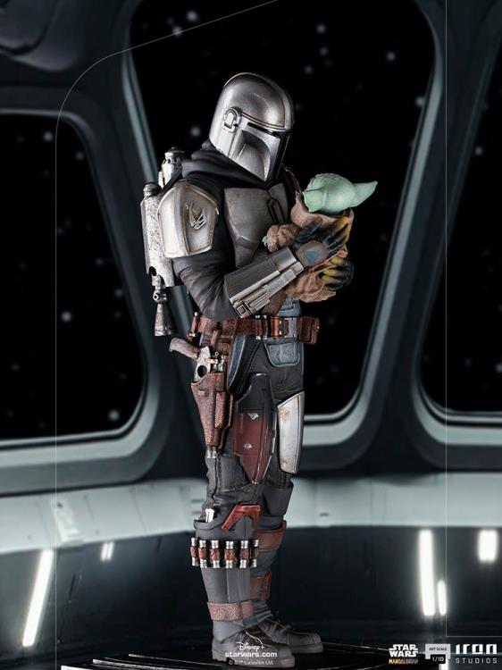 Star Wars: Mandalorian - Mandalorian and Grogu Statue - 1/10 Scale