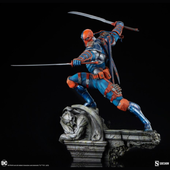 DC Comics - Deathstroke Premium Format Statue [Sideshow Collectibles]