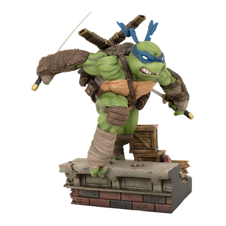 Teenage Mutant Ninja Turtles: Leonardo Gallery Pvc Statue