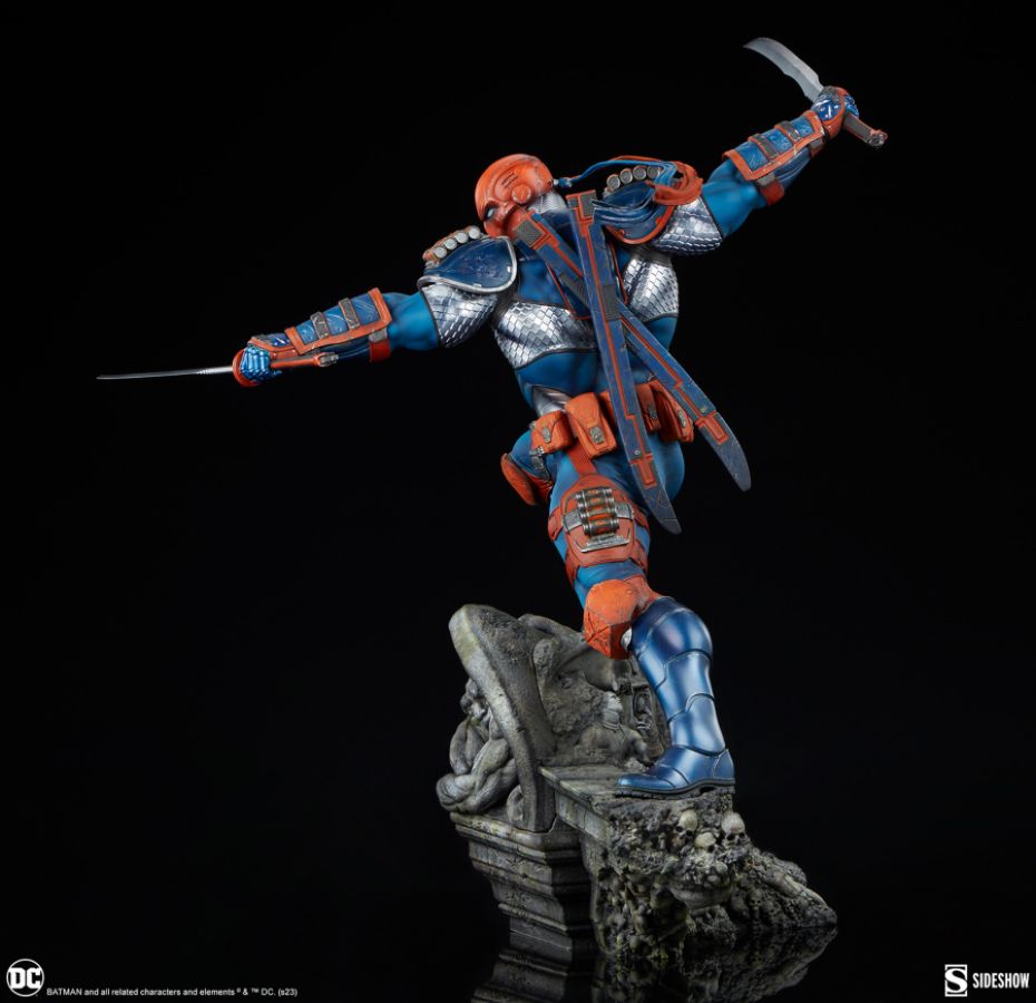DC Comics - Deathstroke Premium Format Statue [Sideshow Collectibles]