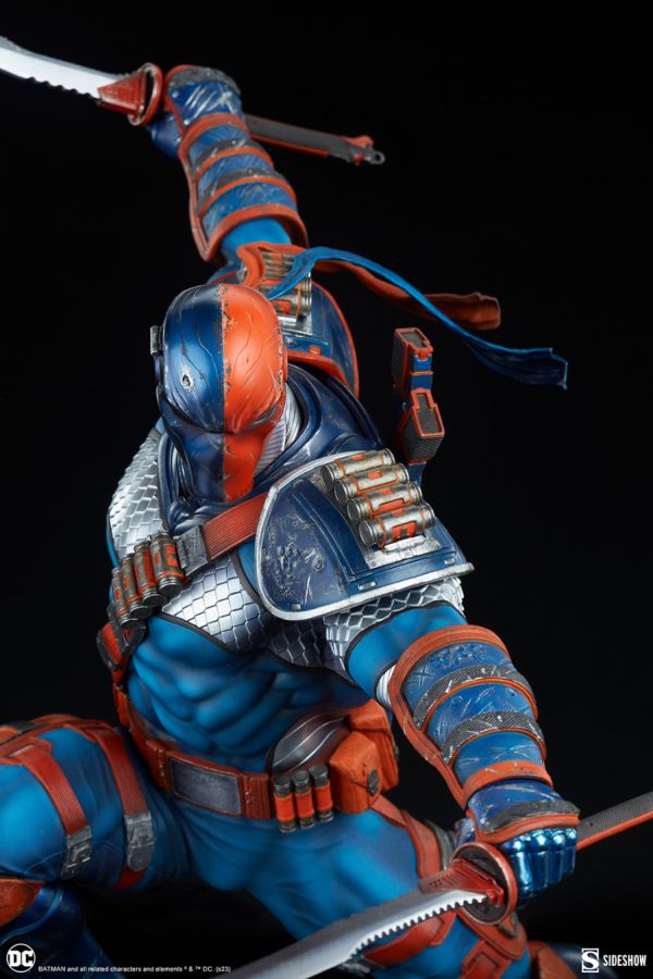 DC Comics - Deathstroke Premium Format Statue [Sideshow Collectibles]